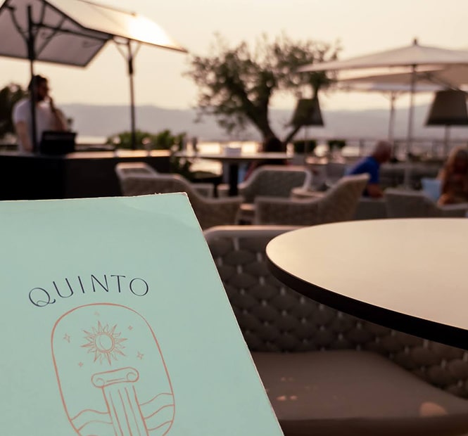 Lounge Bar und Restaurant in Antibes - Juan les Pins : Das Quinto Cielo